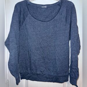 Victoria’s Secret PINK Blue Long Sleeve Tee Lightweight Basic Top Size M